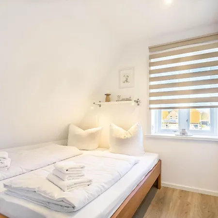 Haus-badallee-29-id-910 Holiday home